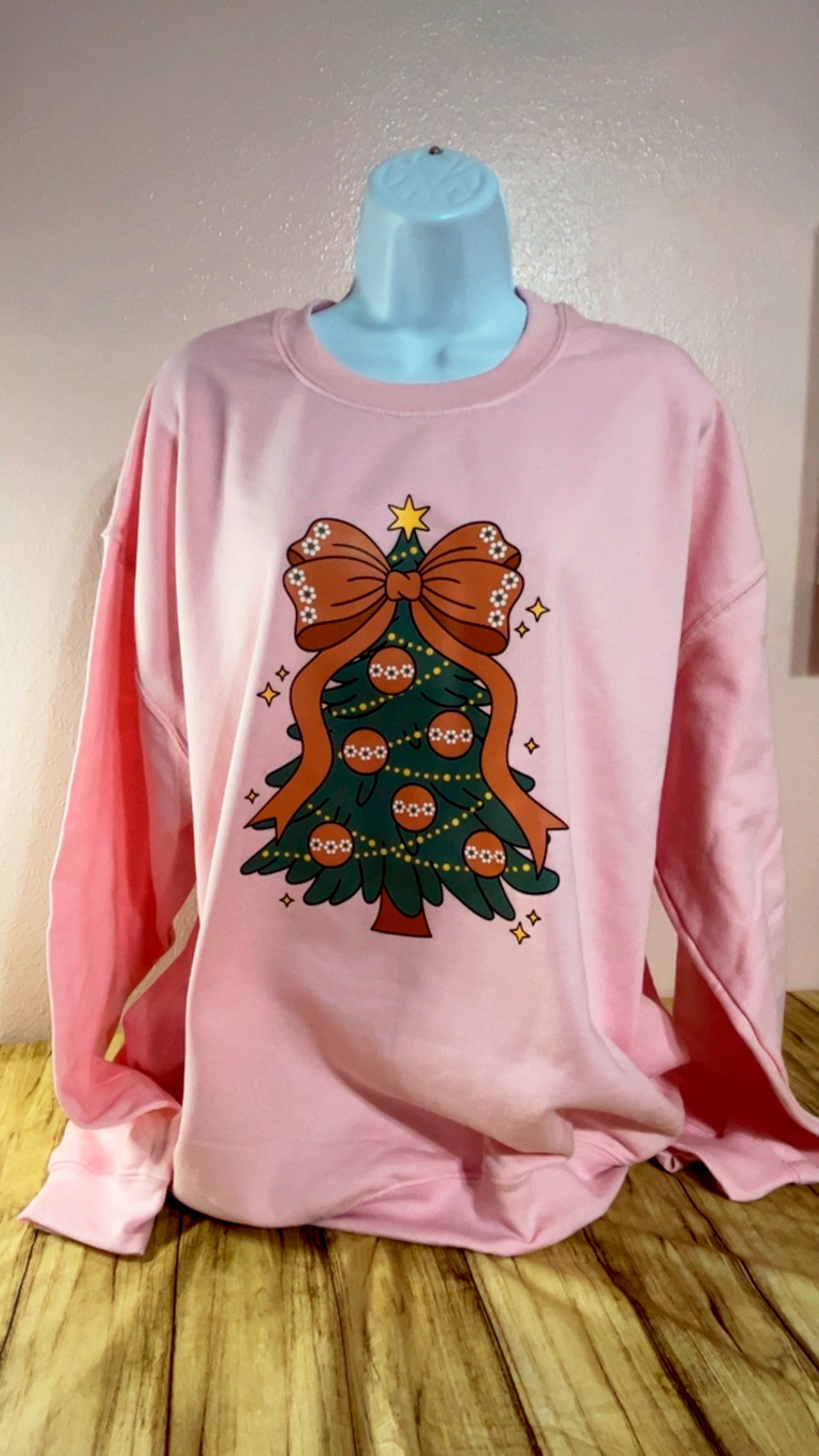 Barro Ornament Tree Sweatshirt