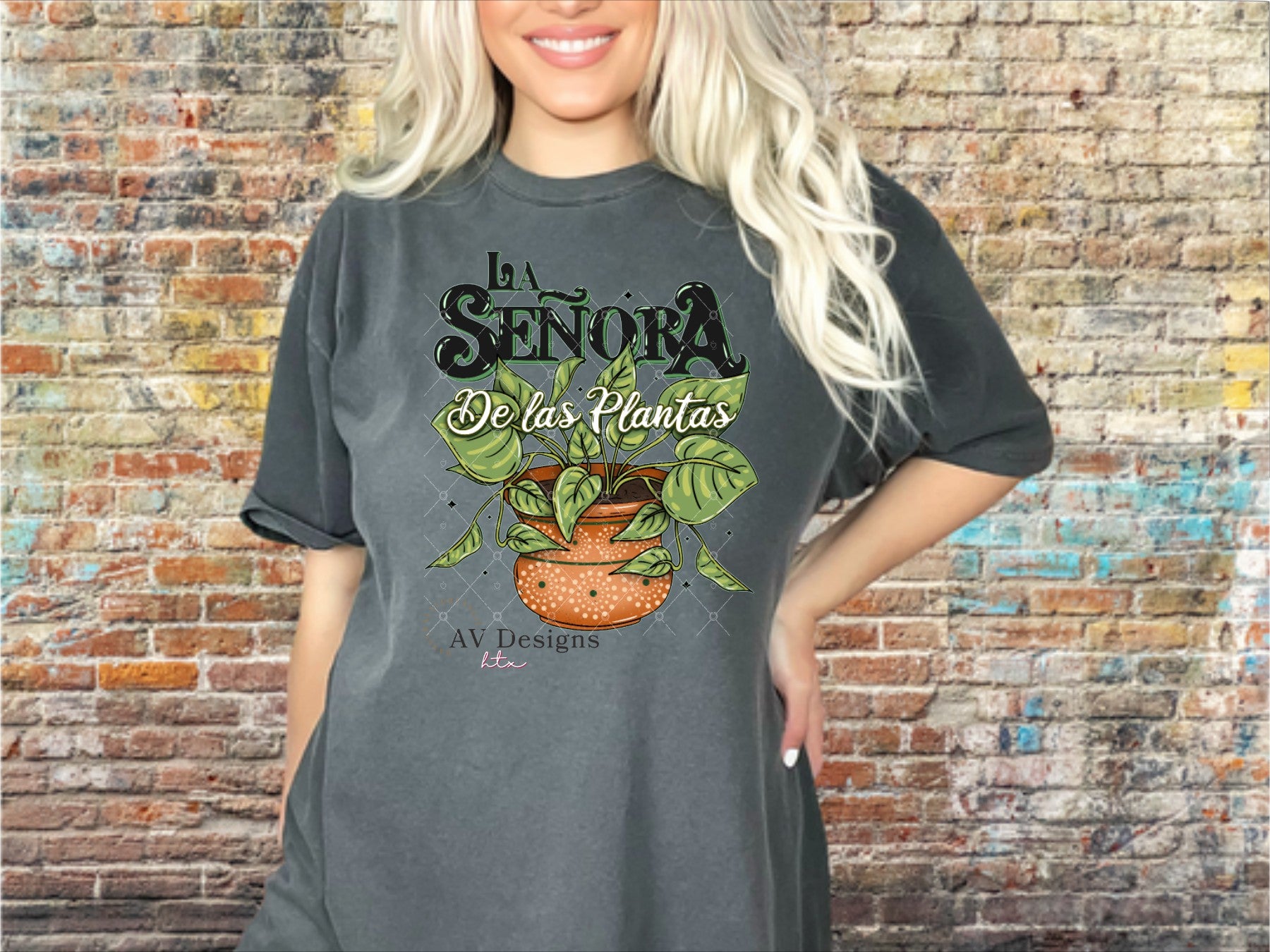 La Senora de las Plantas tee